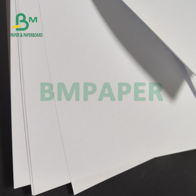 70 gm 80 gm Papier à texture pure non recouvert Pour les manuels d'enseignement Impression offset 890 mm