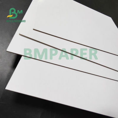 1 mm 2 mm Laminé à 2 côtés enduit de carton de couleur blanche pour les pages d'album photo
