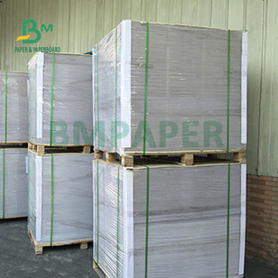 1.5 mm 2 mm Panneau double recouvert de blanc laminé pour boîte à vêtements 700 x 1020 mm