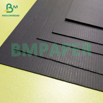 1.5MM 2MM E Pit 110+110+110 Carton noir Triple couche Carton ondulé à la flûte pour emballage de papier