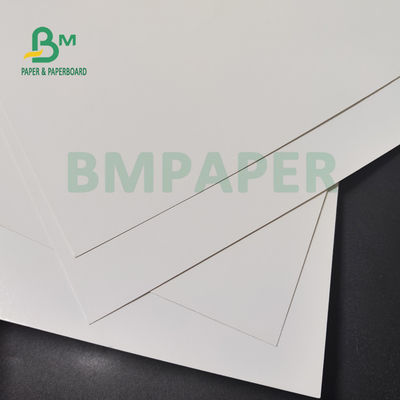 220 g 270 g Carton blanc brillant recouvert d'un côté pour carte postale 700 x 1000 mm