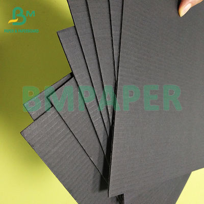 110+110+110gm Pâte de recyclage noire 3 plis E carton ondulé pour emballage