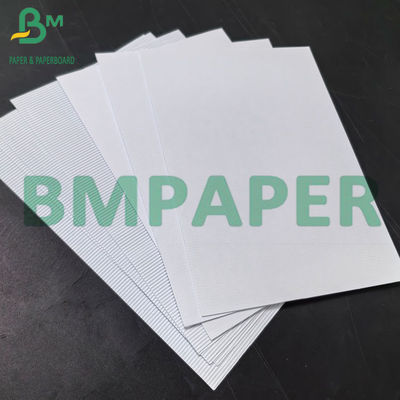 1.5mm 2.5mm 3 couches de carton ondulé blanc Emballage de carton blanchi