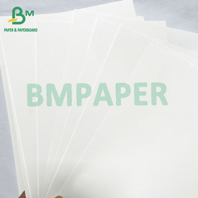 Le livre en couleur en ivoire est imprimé sur papier jumbo roll 40lb 60lb texte décalé