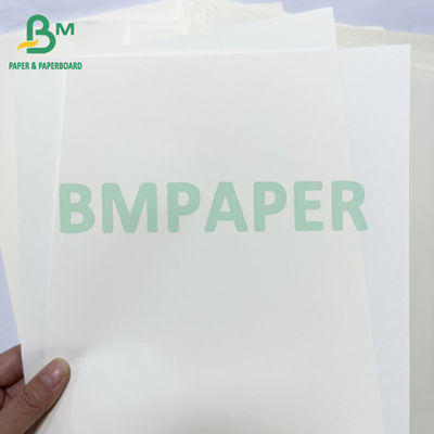Impression de livres lisses en rouleau de papier offset jaunâtre non recouvert