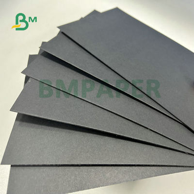 2mm 2,5mm 3mm Bonne rigidité Rigid Noir Carton normal Pour le paquet cadeau 35 x 47 pouces