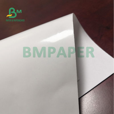 80 gm C1S Papier blanc recouvert hautement brillant pour les étiquettes de boissons 70 x 100 cm