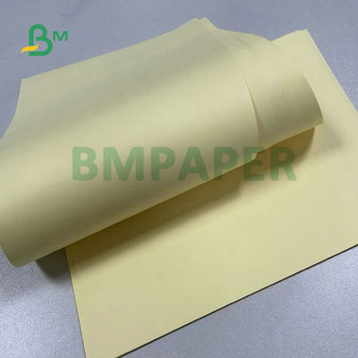 65 grammes 70 grammes 75 grammes papier de livre A4 sans revêtement crème garanti pour l'impression de livres de journaux