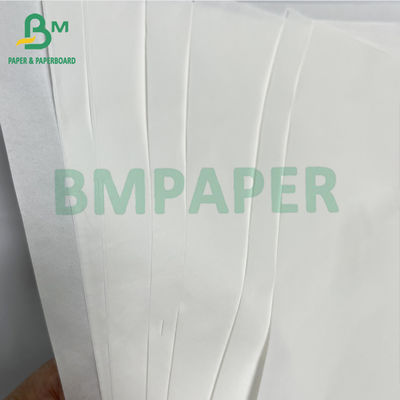 Produits alimentaires enroulés en papier d'emballage de paille
