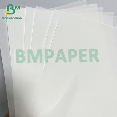 Produits alimentaires enroulés en papier d'emballage de paille