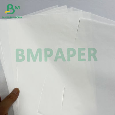 Produits alimentaires enroulés en papier d'emballage de paille