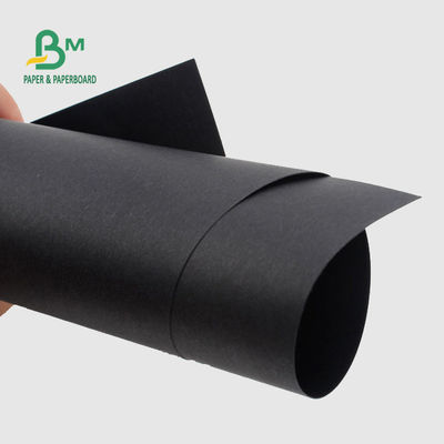 300 gm 350 gm Papier noir uniforme pour les étiquettes 70 x 100 cm Haute rigidité