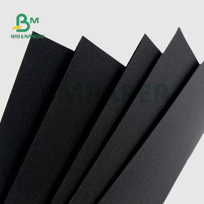 300 gm 350 gm Papier noir uniforme pour les étiquettes 70 x 100 cm Haute rigidité