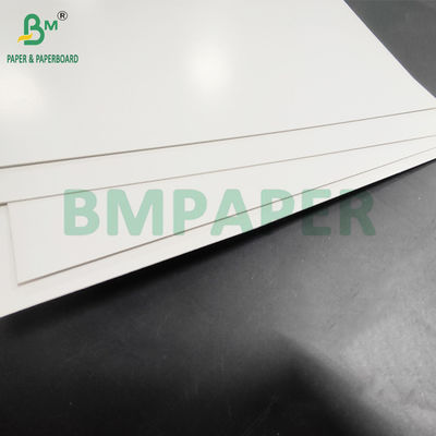 1 mm 1,5 mm de papier triplex recouvert de blanc pour les boîtes à vêtements 24 x 36 pouces