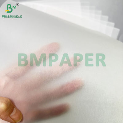 50 83 GSM Rouleau de papier de transfert blanc lisse et semi-transparent 880 mm x 40 m