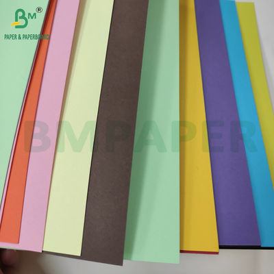 Papier blanc et coloré non recouvert 70 gm 80 gm papier artisanal à couleur