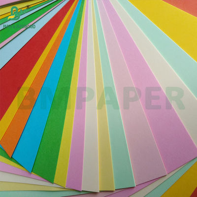 Papier blanc et coloré non recouvert 70 gm 80 gm papier artisanal à couleur