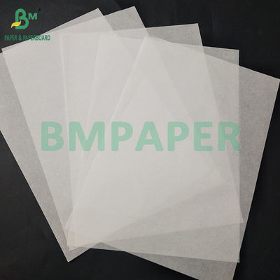 40 grammes de feuilles de cuisson blanches résistantes à la graisse pour le plateau de gâteau