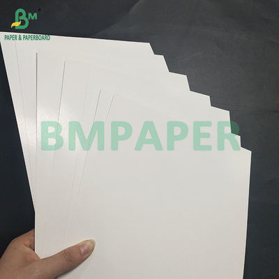 330 g de papier de cartes de jeu noir bleu double face revêtu de noyau