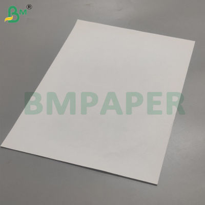 Résistance à la chaleur Sécurité alimentaire Papier à l'épreuve de la graisse pour l'emballage