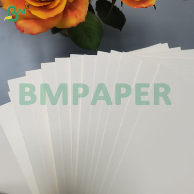 210 g + 15 g de papier à bol en PE revêtu de pâte de bois vierge de qualité alimentaire