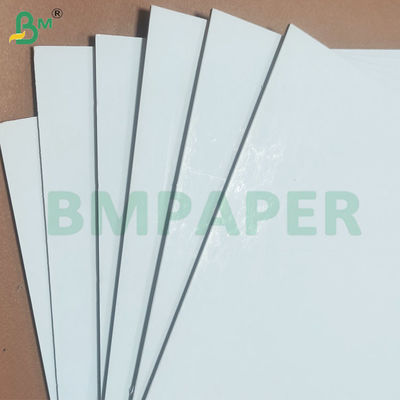 Épaisseur 300 gm Carton gris de haute qualité Blanc enduit pour boîte