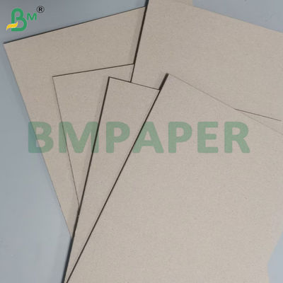 2 mm de carton gris non recouvert de papier de pâte recyclé 70 * 110 cm