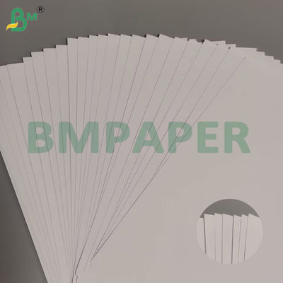 90 g de papier offset non revêtu sans bois avec une blancheur élevée 70 * 100 cm