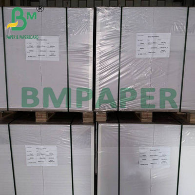 50 g de feuille de papier de copie inoffensif sans carbone et de feuille de pâte de bois vierge