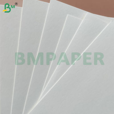 Papier absorbant de l'eau en pâte de bois 100% blanc pour le collier