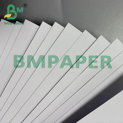 180 g de carton blanc sans revêtement de papier sans bois avec une surface lisse 70 * 100 cm