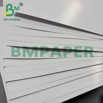 180gm Blanc C2s Papier d'art haut écran brillant Pour couvertures 70 * 100cm