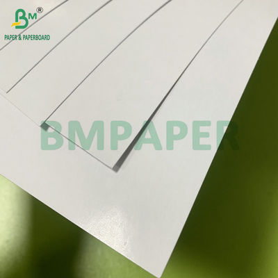 Lumière lisse 310gm 320g Opacité élevée Noir noyau Jouer au poker papier