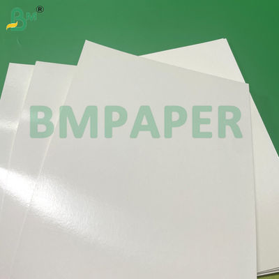 60GSM 80 GSM Papier sans plastique aqueux Greaseproof &amp; imperméable à l'eau pour les hamburgers Emballage de restauration rapide Emballage Papier à pâte