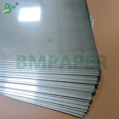 Feuille de papier métallique argenté 300 gm Feuille d'argent miroir Cartable pour la fabrication de cartes
