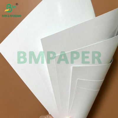 310 grammes de papier noir recouvert à deux côtés pour le jeu en carton A4