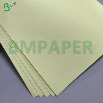 Papier sans carbone à revêtement spécial pour les formes commerciales à deux, trois et quatre parties