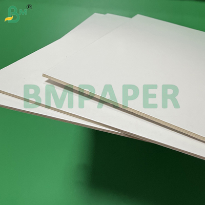 Carton d'affichage tout blanc pour panneaux publicitaires 2 mm 1220 x 2440 mm