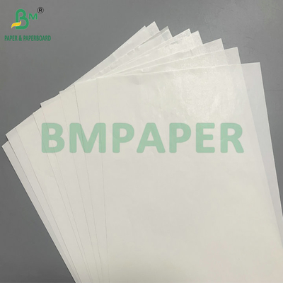 Papier d'étiquette brillant 65gsm 70gsm avec résistance à l'état humide pour la fabrication d'étiquettes de vin