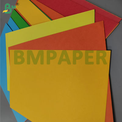 180 gm 230 gm Carton de papier offset Bristol de couleur pour l'artisanat 640 x 900 mm