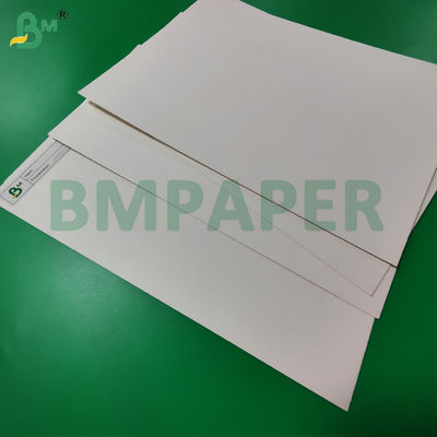 Papier de garniture de bouchon de bouteille 110gsm 130gsm pour l'industrie des boissons, thermoscellable