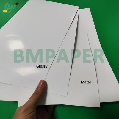 Papier d'art couché numérique brillant mat 250 g/m² 300 g/m² pour menu d'hôtel 315 x 455 mm
