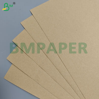 Rouleaux de papier kraft uni de 80 g/m² et de 46,7 cm de largeur pour enveloppes