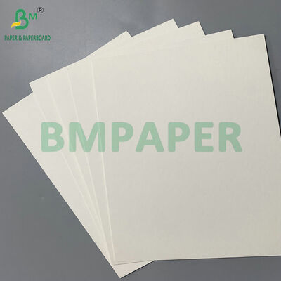 0.6 mm 0,9 mm Plaque blanche non revêtue pour la fabrication de sous-vêtements pour boissons