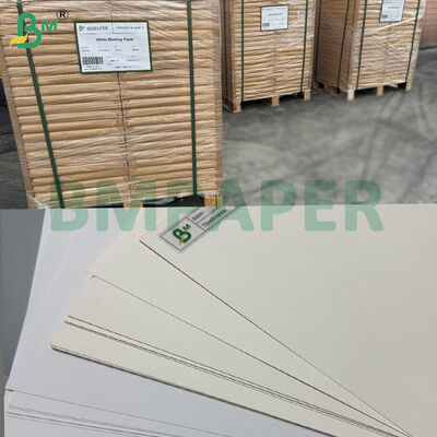 0.6mm 0.7mm Dessous de verre absorbants en carton | Feuilles de papier buvard en pâte blanche 16,5 "× 24,4"