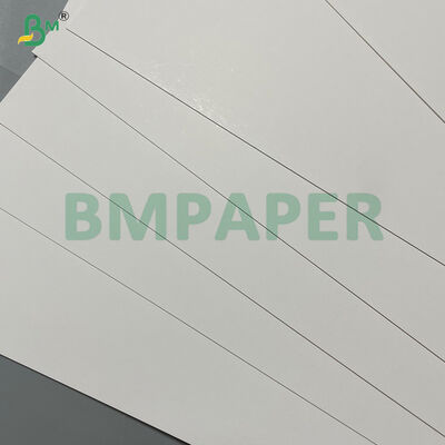 C1S Feuille de papier de couverture blanche brillante et brillante à une seule face, haute rigidité