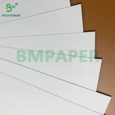 300 grs 400 grs papier non revêtu sans bois couverture blanche pour imprimer une carte d'invitation