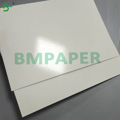 Carton blanc blanchi enduit imperméable 1mm pour l'emballage haut de gamme