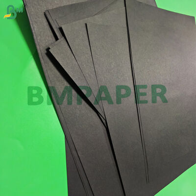 petit pain noir de papier d'emballage de 80gsm 90gsm pour la fleur enveloppant 48 pouces x 100 pieds