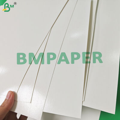 300 gm + 15 g de papier de boîte de déjeuner en PE recouvert de papier blanc pour l'emballage de la restauration rapide 400 x 500 mm